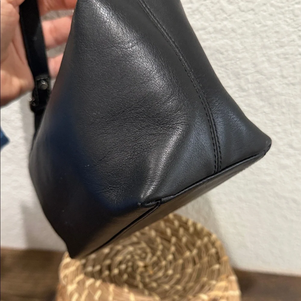 Mini Coach Black Leather Bag - Picture 6 of 14